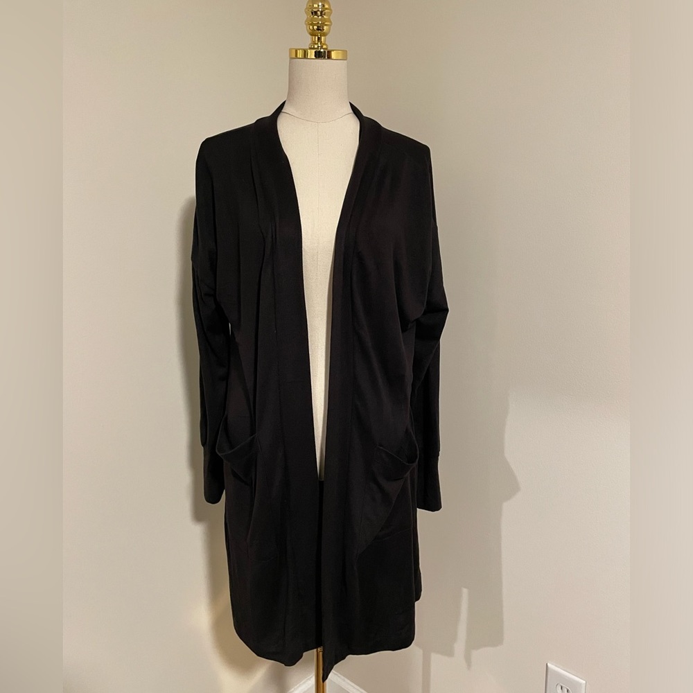 Black cardigan - pockets L‎ Nwt